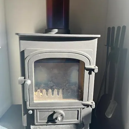 Semesterbostad Charming 3bd House Wprivate Garden - *