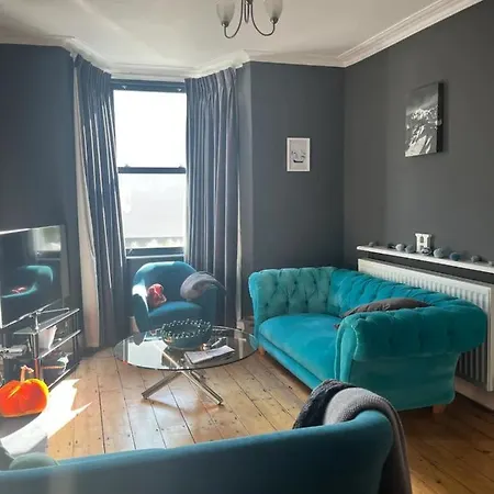 Charming 3bd House Wprivate Garden - Lejlighed Bristol