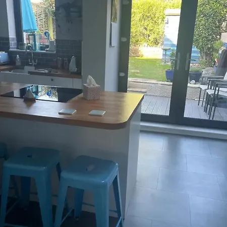 Charming 3bd House Wprivate Garden - Lejlighed