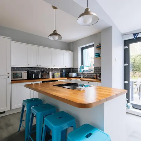 Charming 3bd House Wprivate Garden - דירה בריסטול