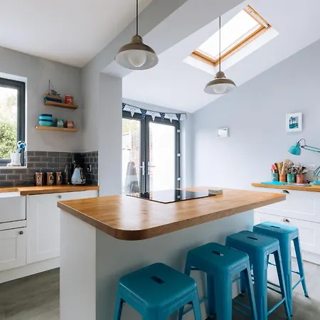 Charming 3bd House Wprivate Garden - * בריסטול