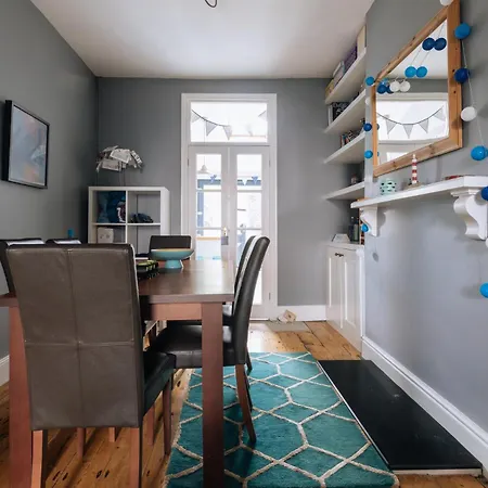 דירה Charming 3bd House Wprivate Garden - *