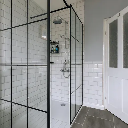 דירה Charming 3bd House Wprivate Garden - בריסטול