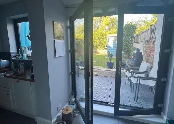 Будинок відпочинку Charming 3bd House Wprivate Garden - *